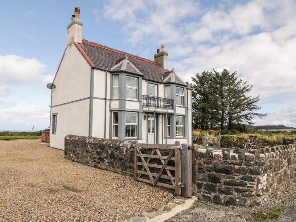 Bryn Ffynnon House in Wales