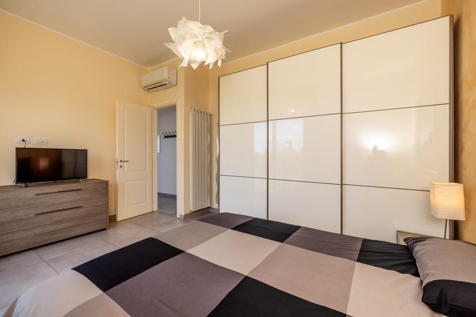 CASA MATILDE - Appartamento Vista Mare - con posto auto Apartment in Finale Ligure
