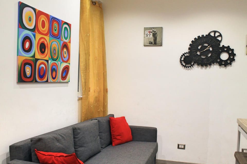 Bed, Living room