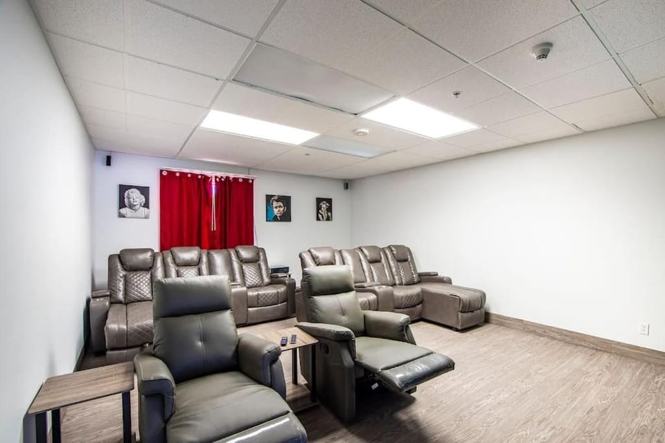 Vistas 115 - Modern Luxury amenities sleeps 4 House in Sierra Vista