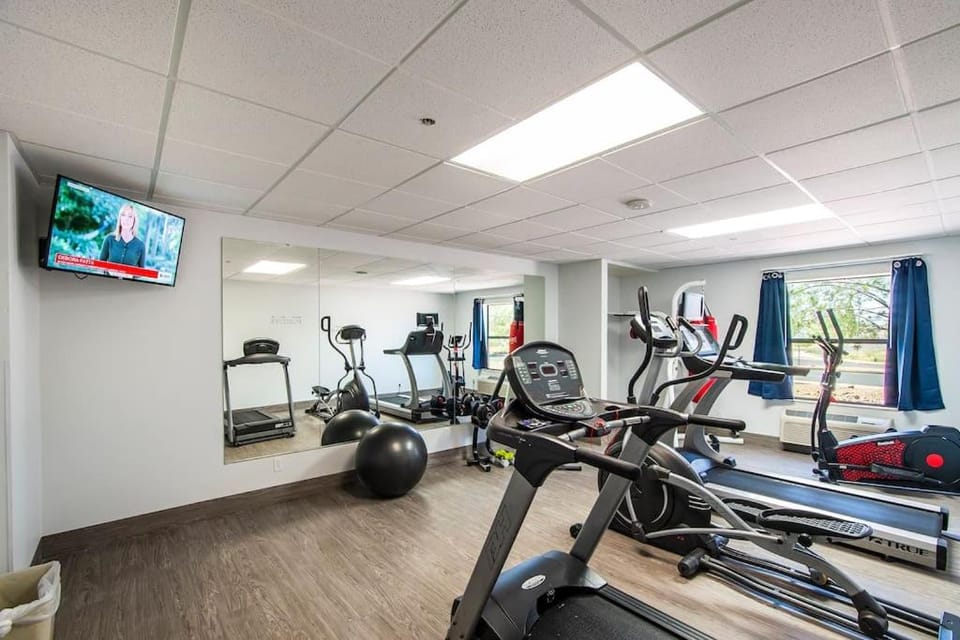 Vistas 115 - Modern Luxury amenities sleeps 4 House in Sierra Vista