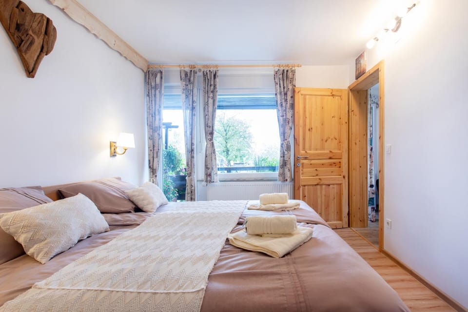 Bed, View (from property/room), Photo of the whole room, Bedroom, Garden view, Garden view, Mountain view, Mountain view, Quiet street view