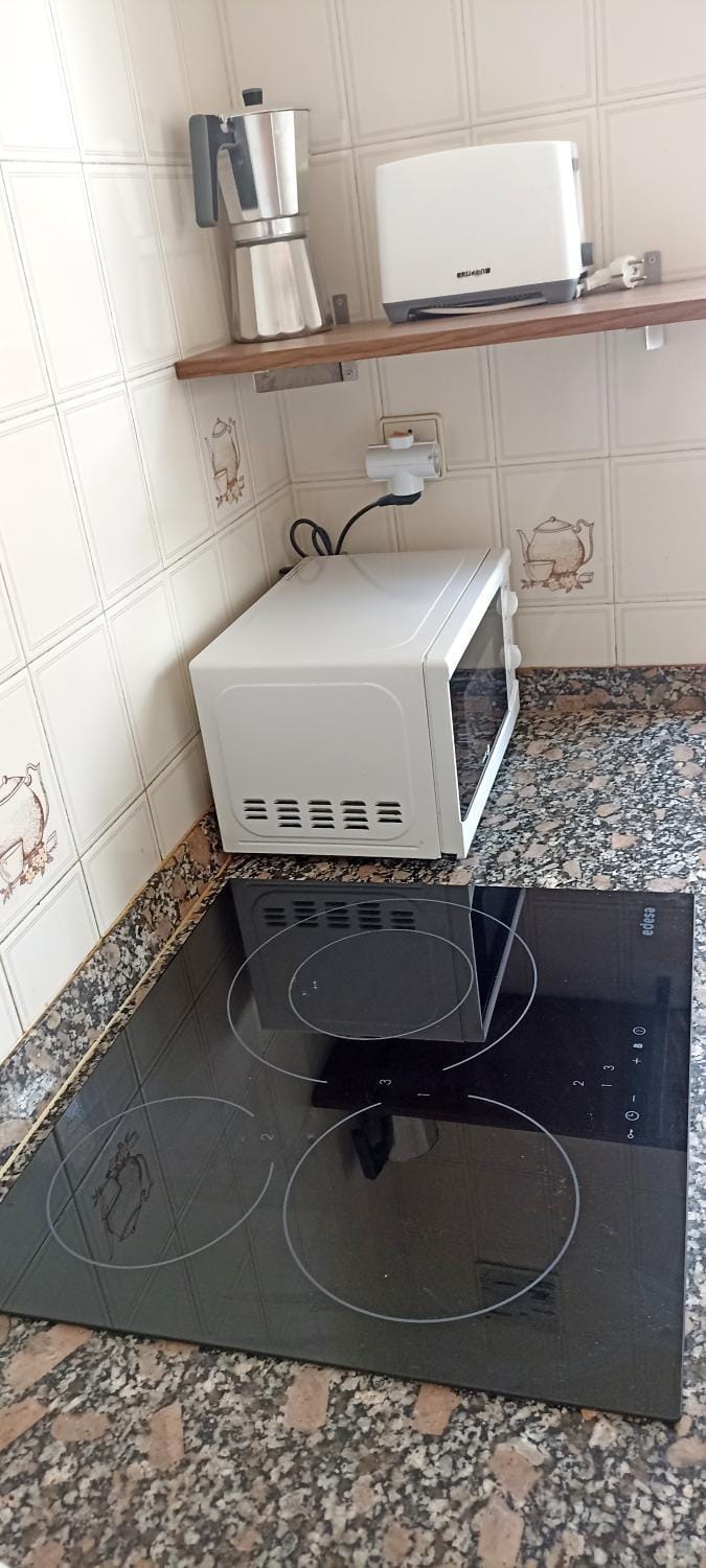Santoña Paseo Marítimo 2ª linea playa, Llegada autónoma, Wifi Apartment in Santoña