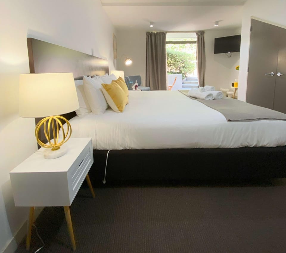 Tekau A charming, quiet and spacious studio Apartment in Queenstown