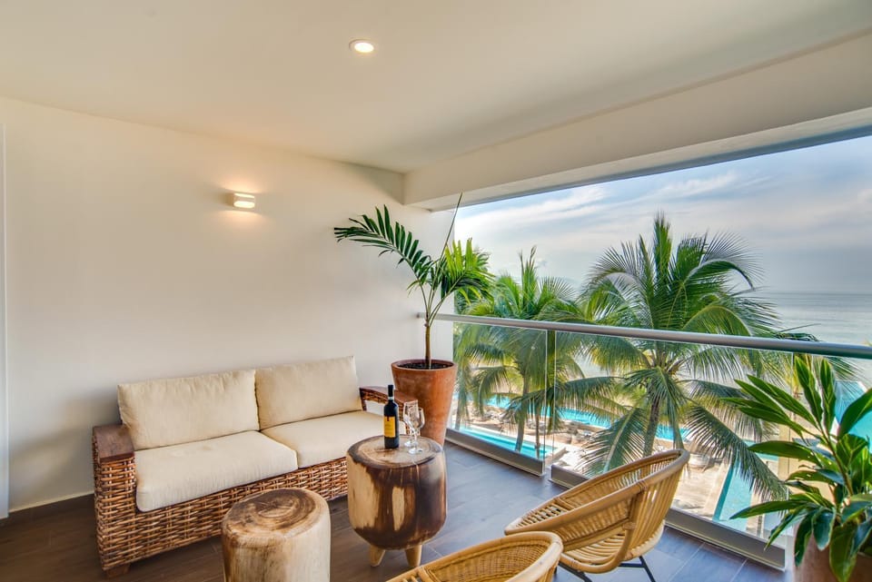 Balcony/Terrace, Seating area, Sea view