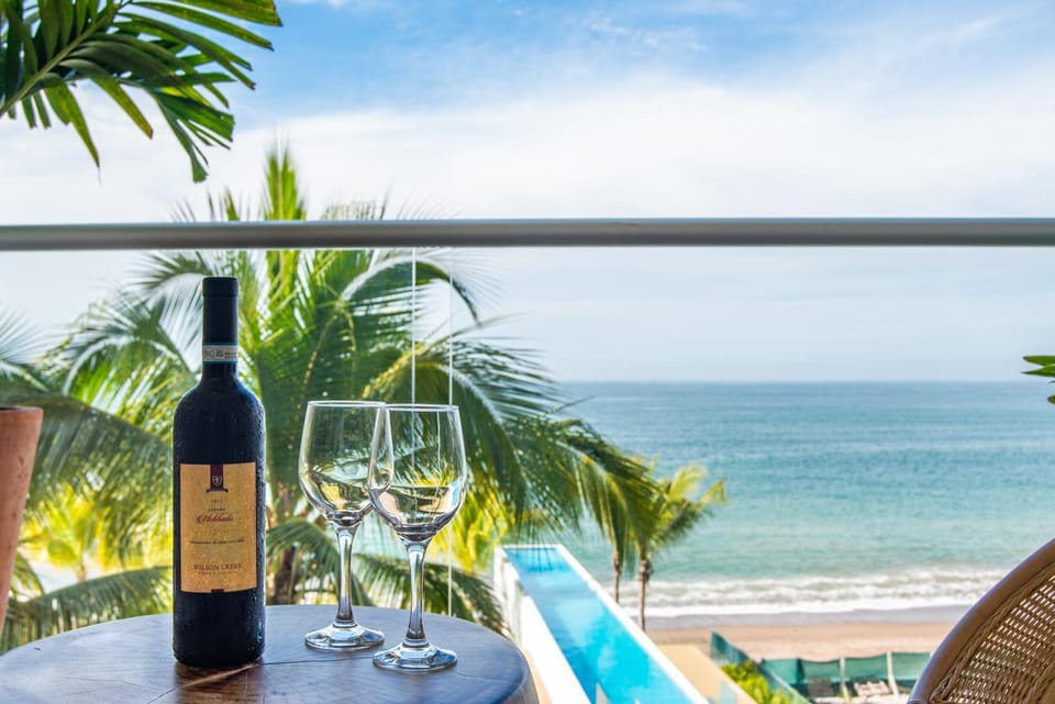 Sea view, Drinks, Alcoholic drinks