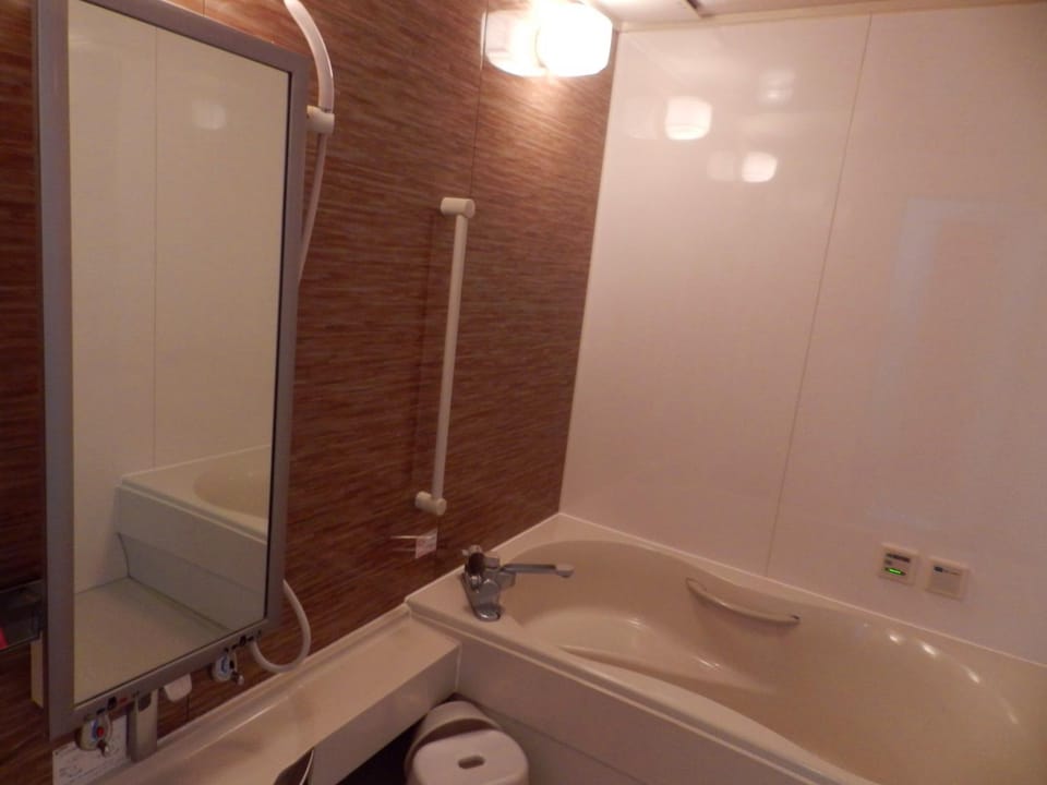 Shower, Massage, Bathroom, Spa and wellness centre/facilities, Bath