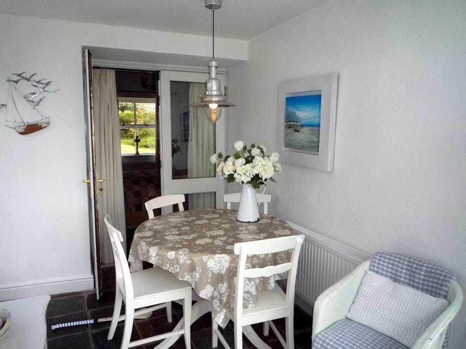Other, Dining area
