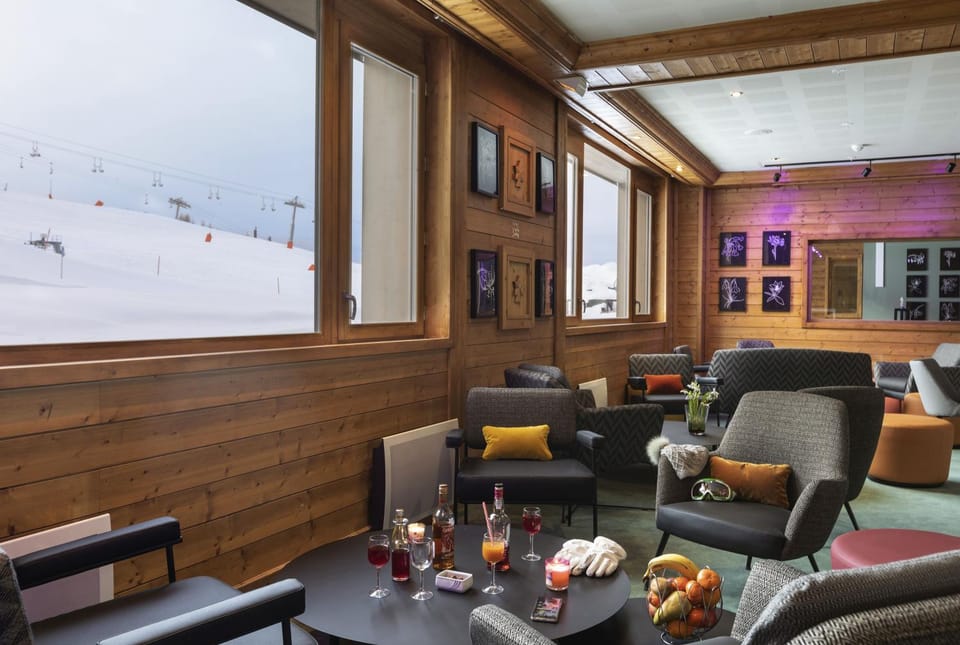 Lounge or bar