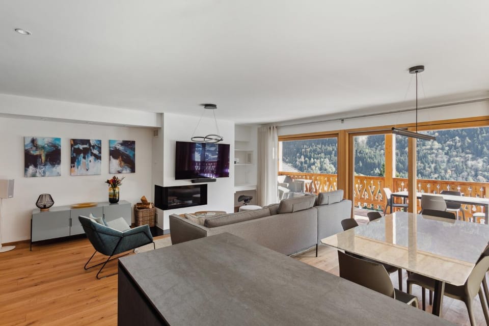 TV and multimedia, Living room