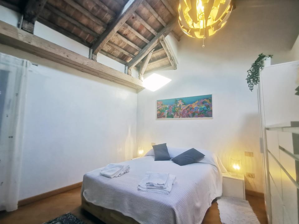 Romantic Sky Apartment Apartment in San Marco