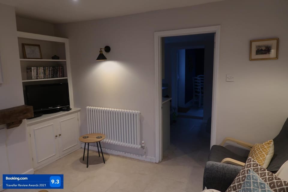 Living room, Entertainment