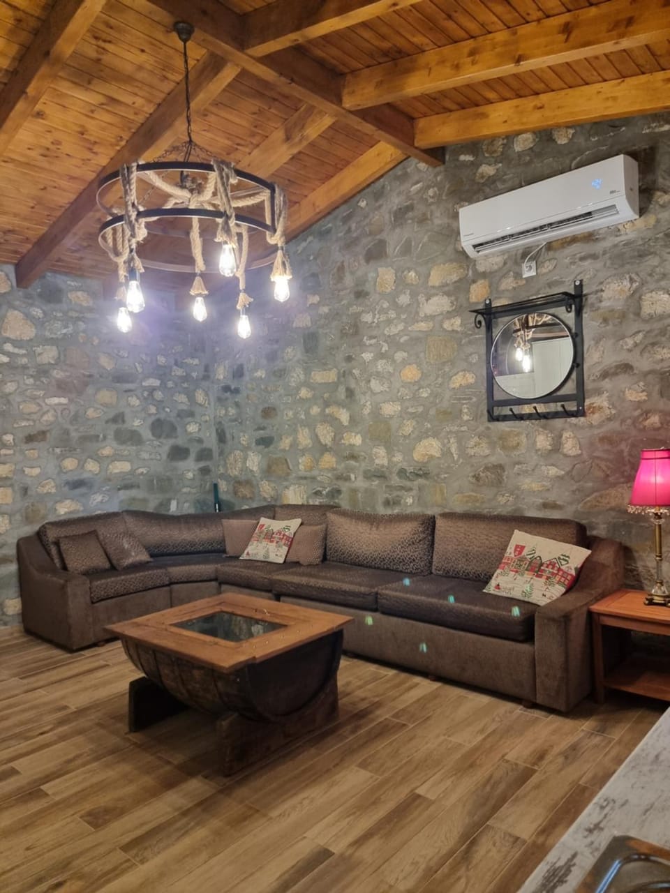 Living room, Seating area, air conditioner