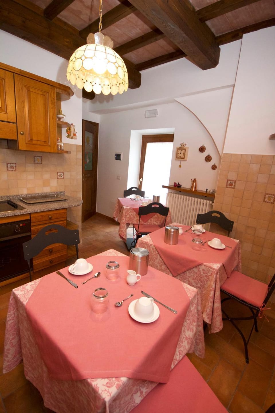 Communal kitchen, Italian breakfast