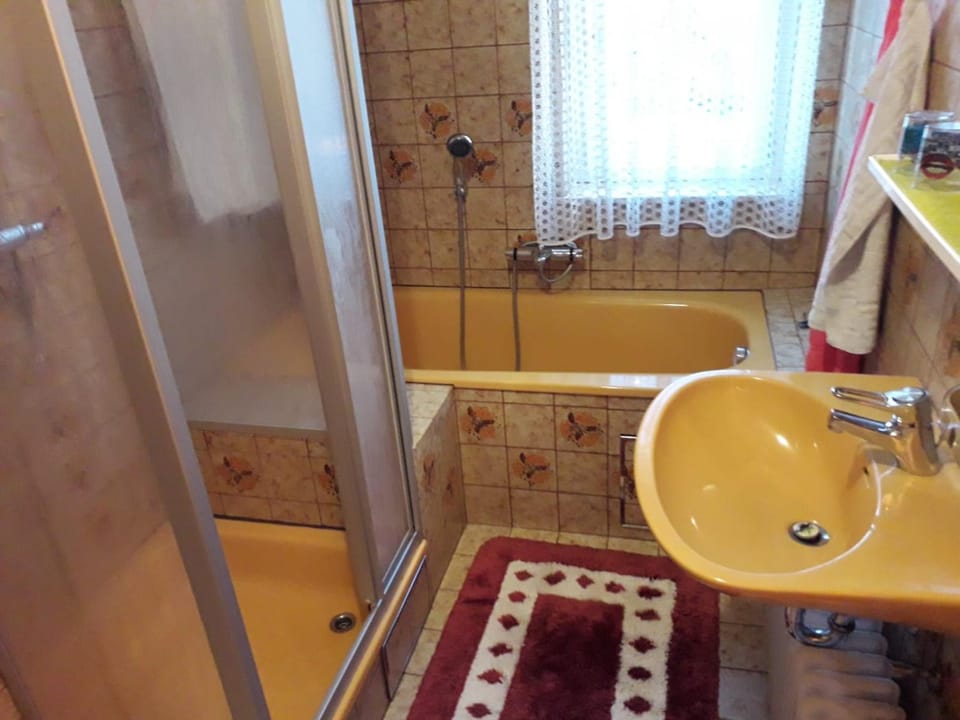 Shower, Bathroom, Bath