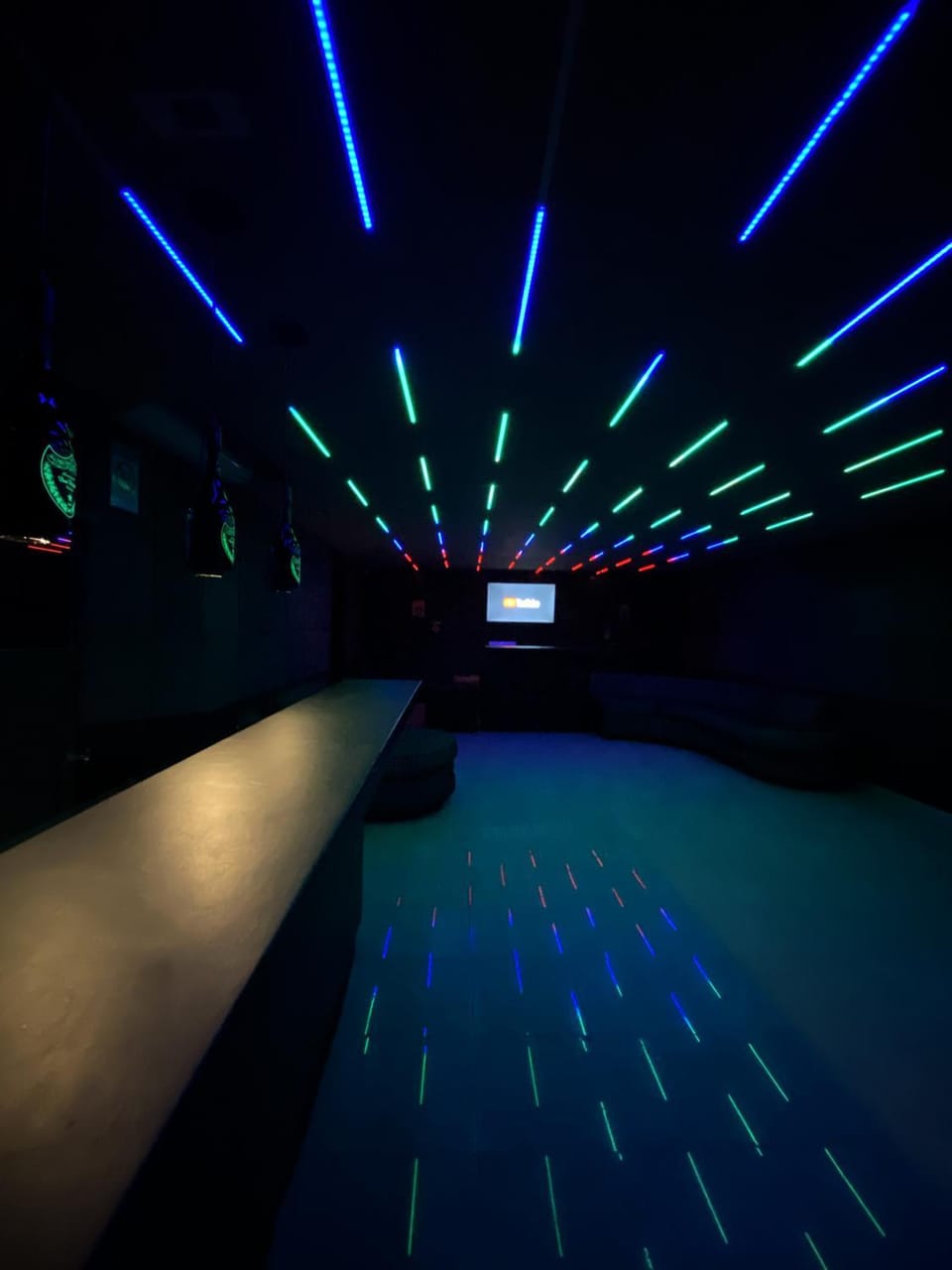 Nightclub / DJ