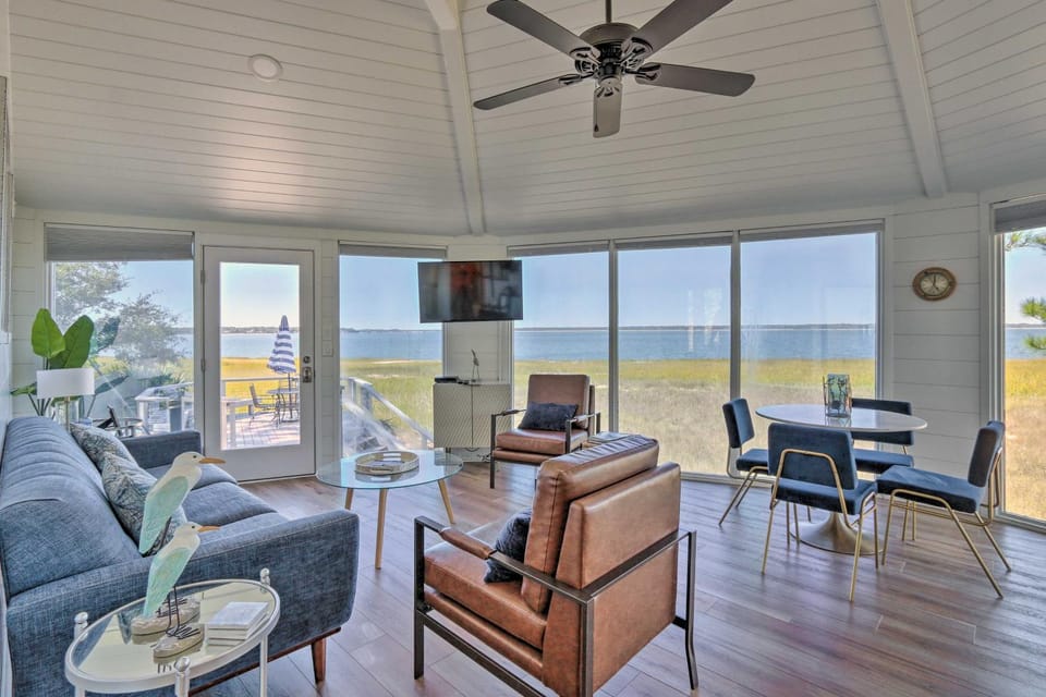 Ocean-View Treetop Escape w/ Fire Pit! House in Hilton Head Island