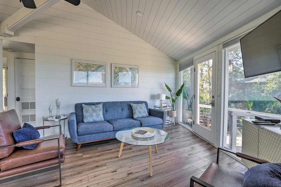 Ocean-View Treetop Escape w/ Fire Pit! House in Hilton Head Island