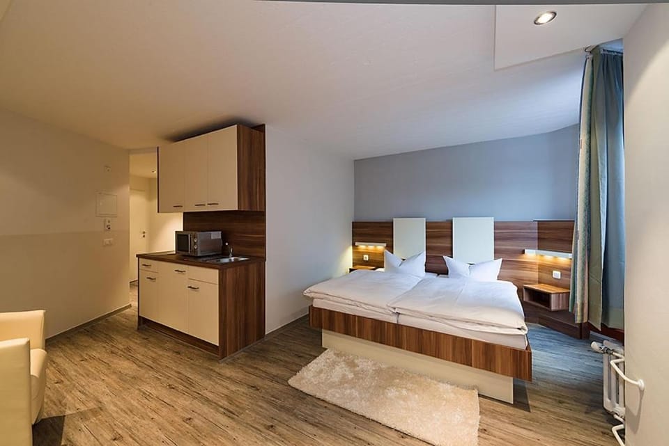 Bed, Kitchen or kitchenette, Decorative detail, Bedroom