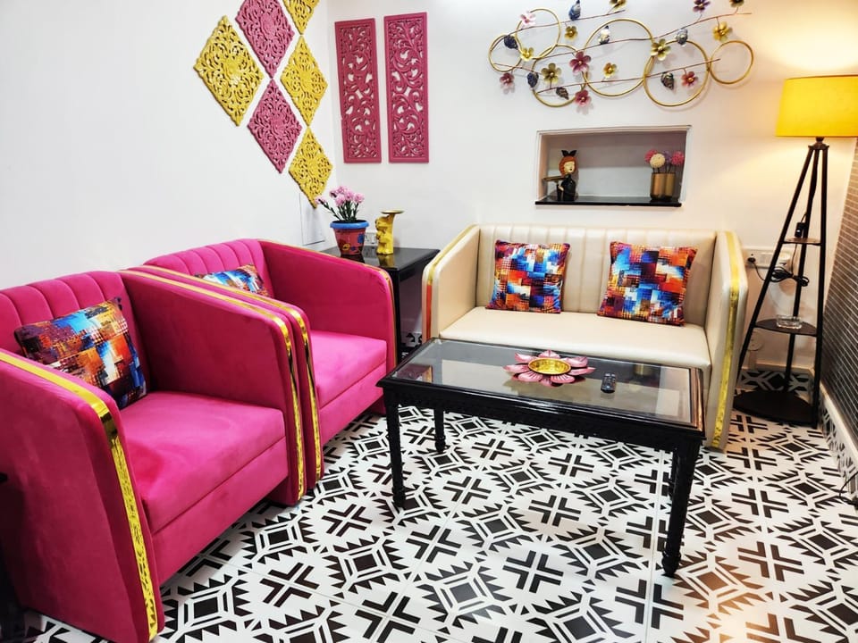 Living room, Seating area