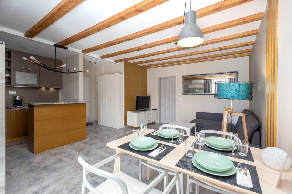 Living room, Other, Photo of the whole room, Seating area, Dining area, kitchen