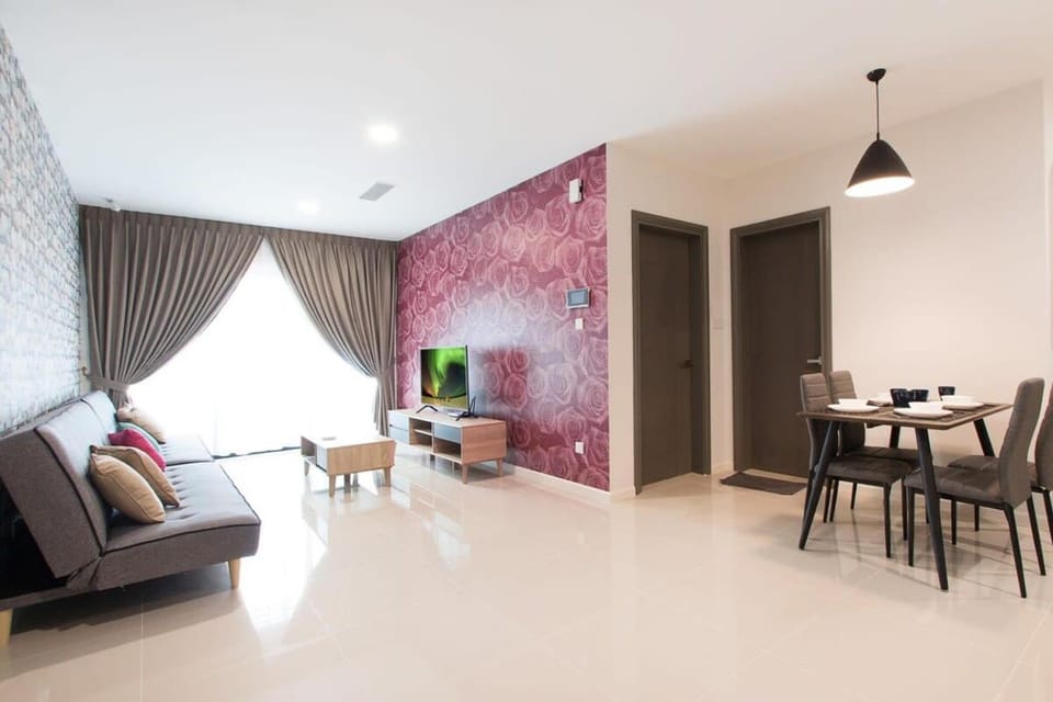 Modern, High Floor Suasana Suites 05 in JB Apartment in Johor Bahru