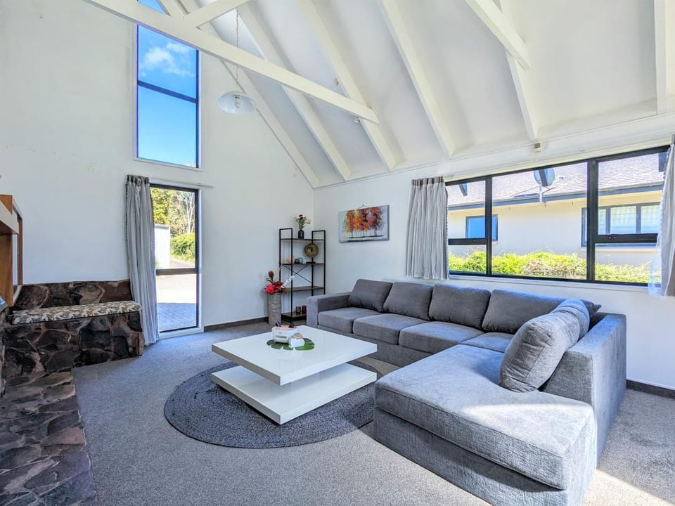 Redwood family home & Ride to Redwood forest House in Rotorua