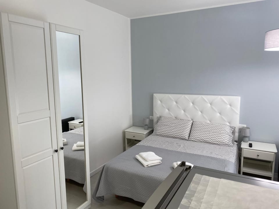 Bed, Photo of the whole room, Bedroom, towels, wardrobe