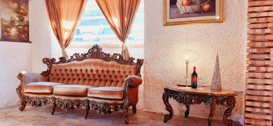 DIMORA IL CAMALEONTE country apartments with pool Country House in Civitavecchia