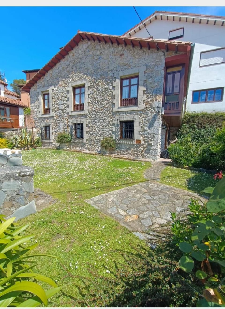 El Resbalón House in Western coast of Cantabria