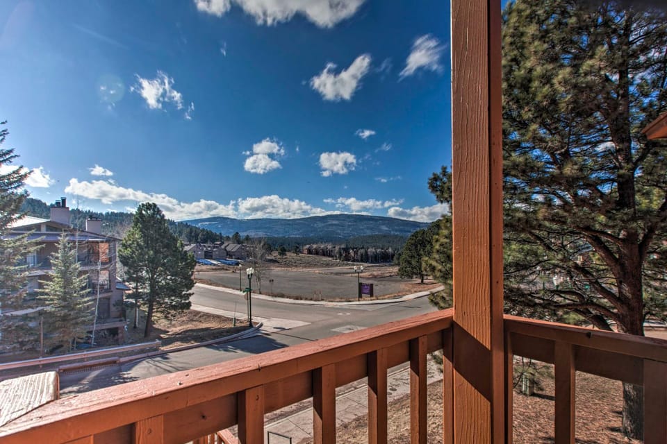 Modern Mountain Retreat w/ Views: Ski, Golf & Hike House in Angel Fire
