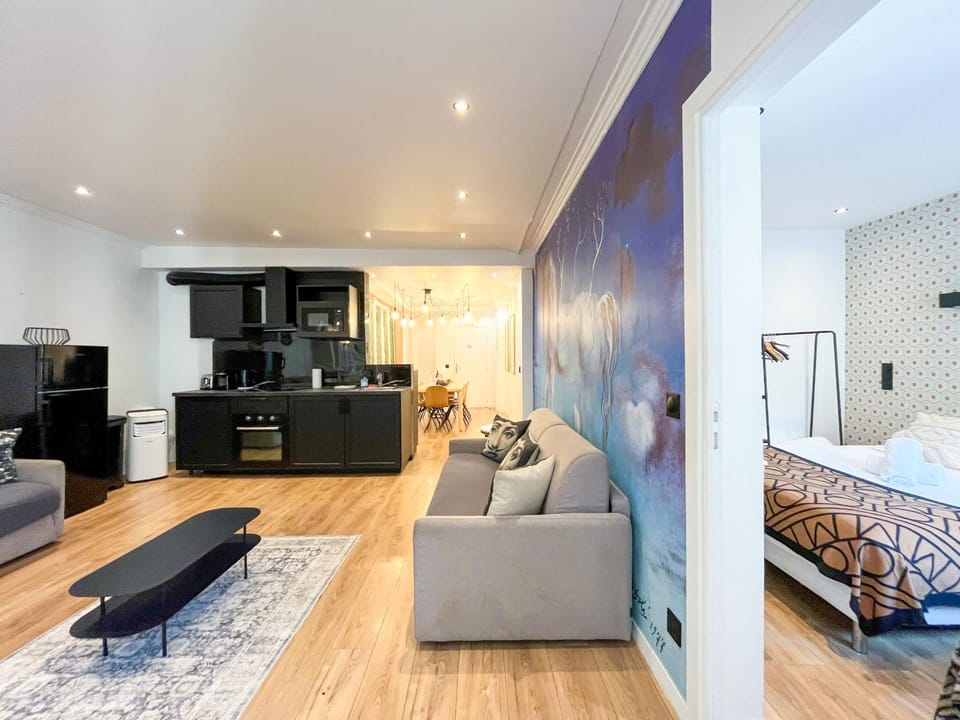 105 - Urban Haussmann Opera Apartment in Paris