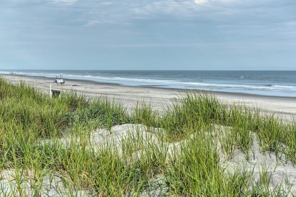 Brigantine Beach Retreat: Swim, Fish, & Shop! House in Brigantine
