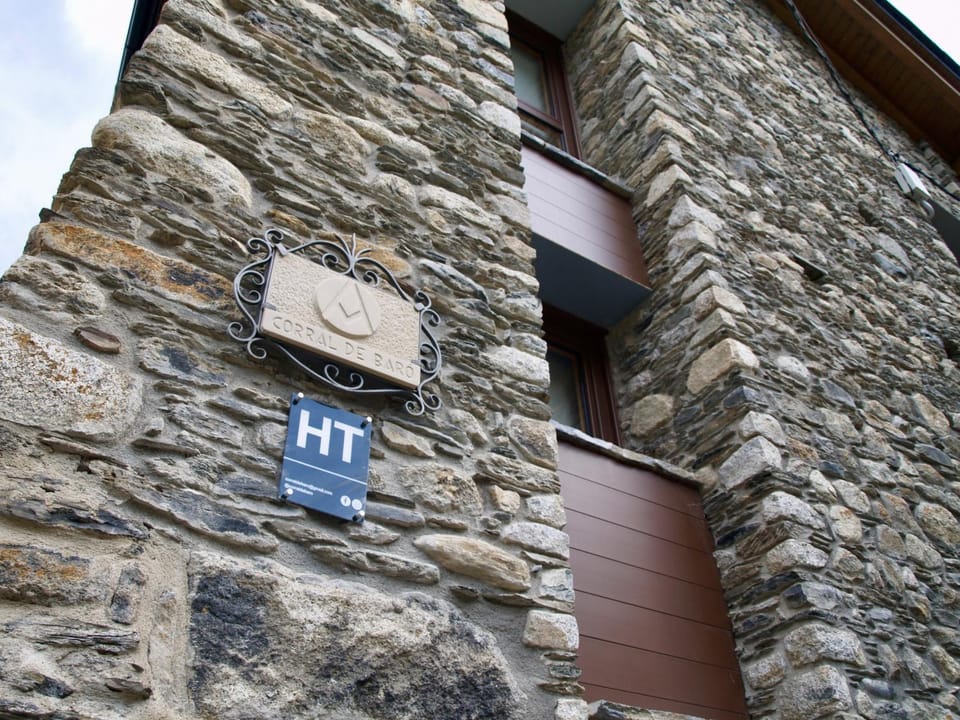Property building, Property logo or sign, Street view