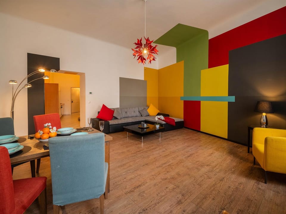 Living room, Decorative detail, Seating area, Dining area