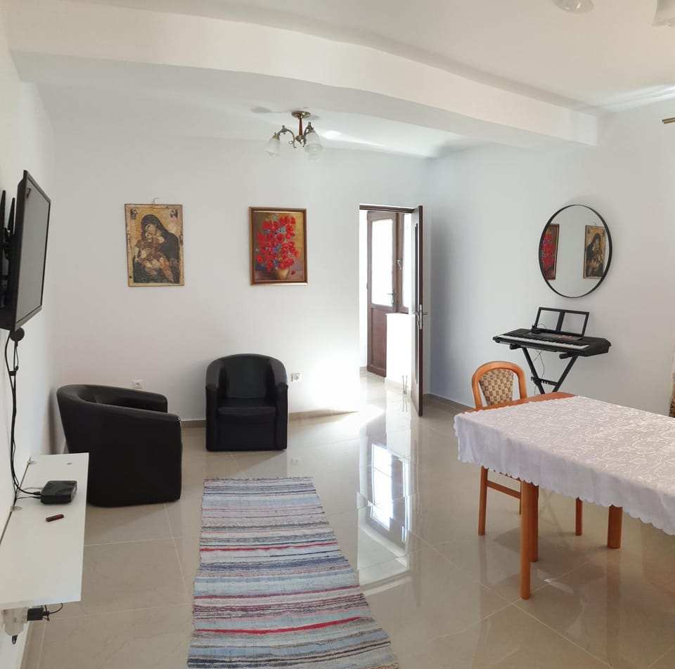 PENSIUNEA AGROTURISTICĂ ANGHELIKI Bed and Breakfast in Romania