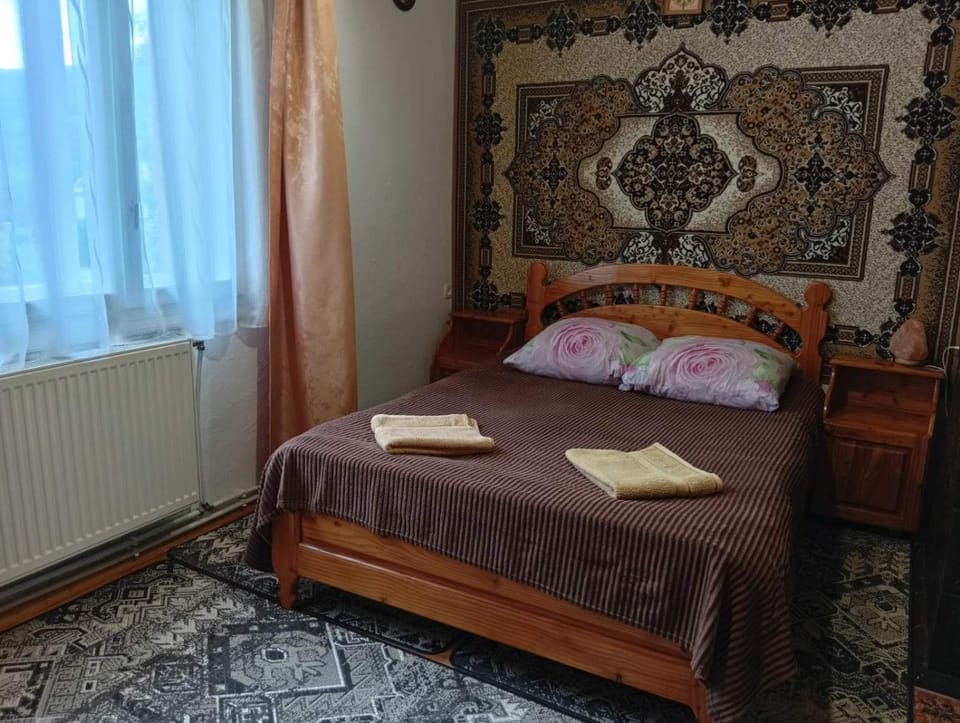 Приватна садиба Яблуневий сад 1 Bed and Breakfast in Ukraine