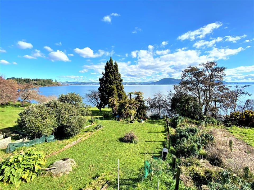 Natural landscape, Garden, Garden view, Lake view, Mountain view