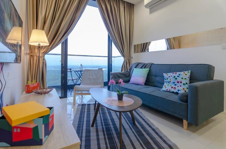 3BR D'Pristine Suite, Stunning Views & Near LEGOLAND Apartment in Johor