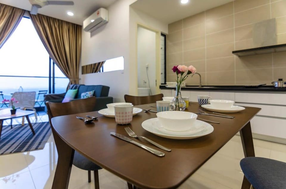 3BR D'Pristine Suite, Stunning Views & Near LEGOLAND Apartment in Johor