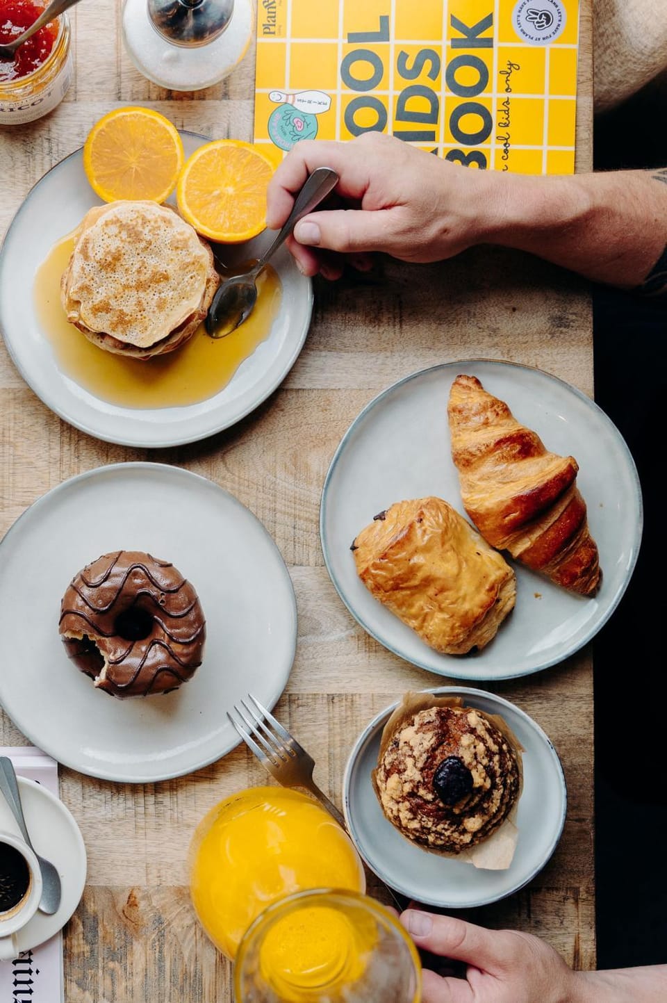 Restaurant/places to eat, Breakfast, Buffet breakfast