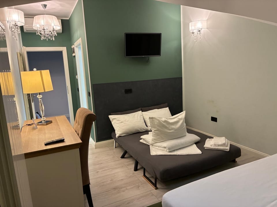 Casa Del Sole Bed and Breakfast in Romania
