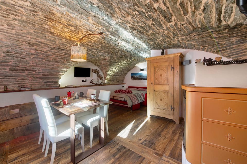 Property building, Living room