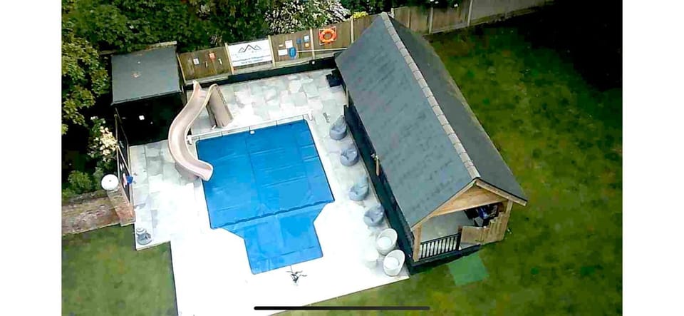 Pool view, Swimming pool
