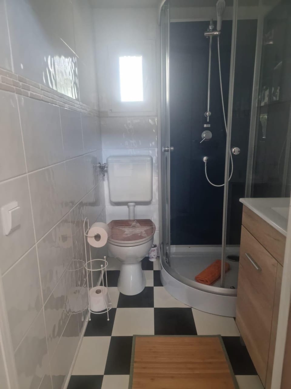 Shower, Toilet, Bathroom