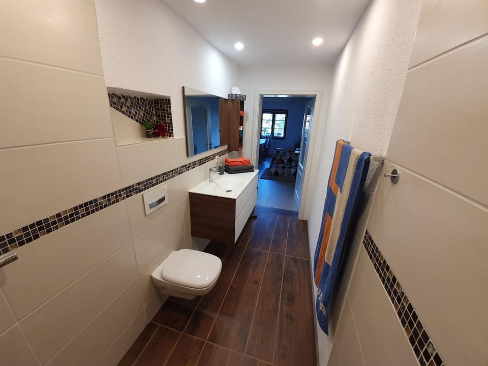 Bathroom, Living room