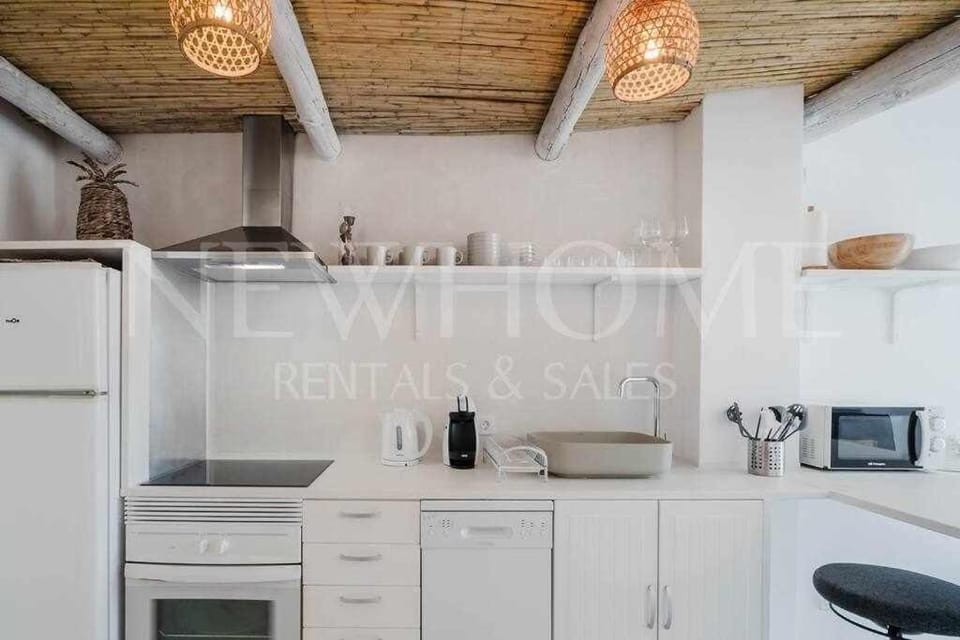 Kitchen or kitchenette, dishwasher, minibar, pet friendly, stove, toaster