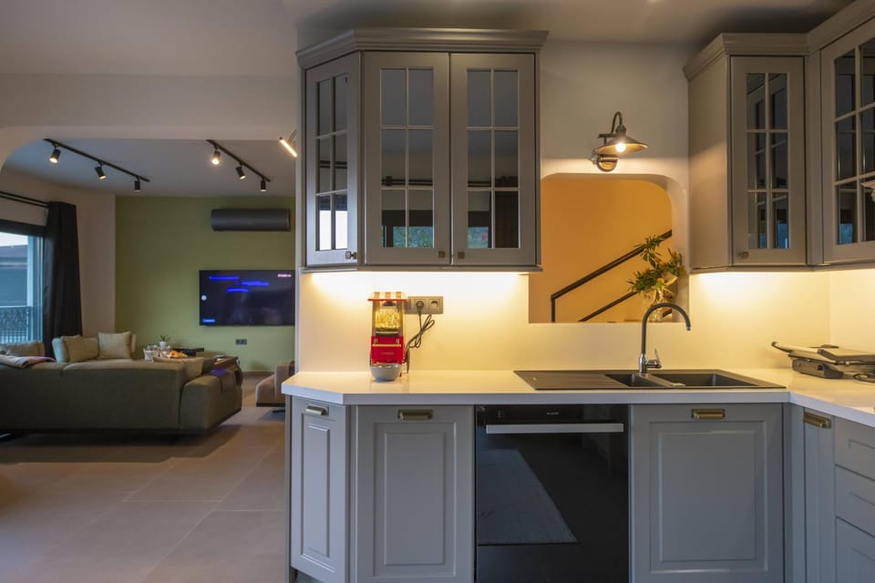 TV and multimedia, Kitchen or kitchenette