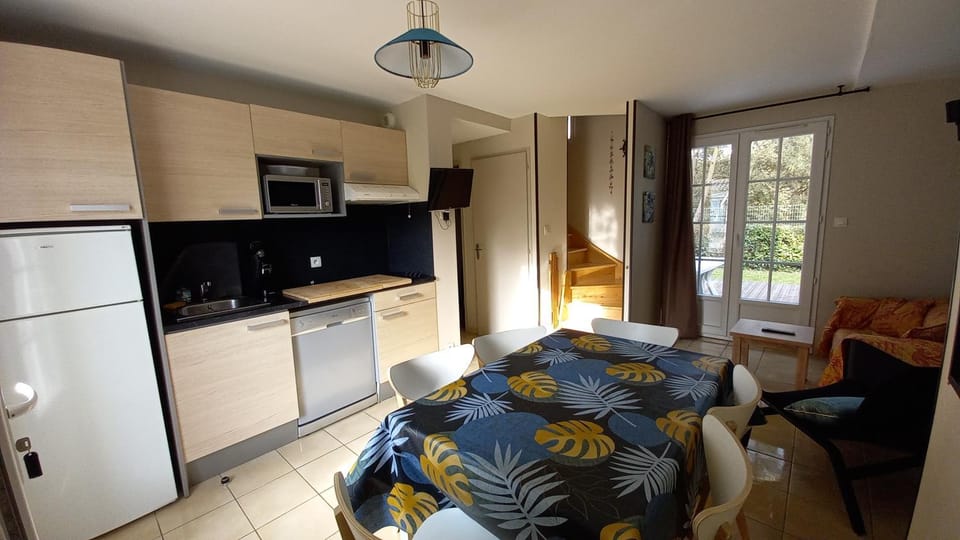 Villa L'Acacias House in Pays de la Loire