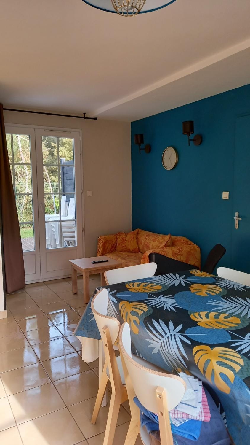 Villa L'Acacias House in Pays de la Loire